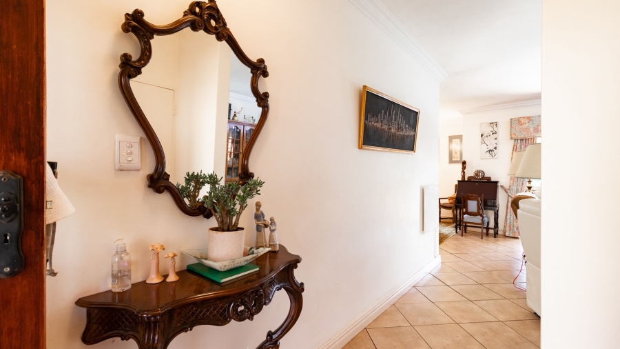 4 Bedroom Property for Sale in The Coves North West